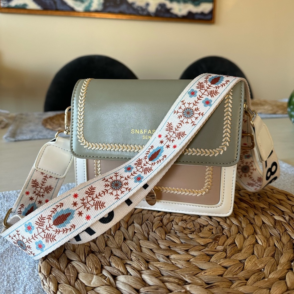 Crossbody bag